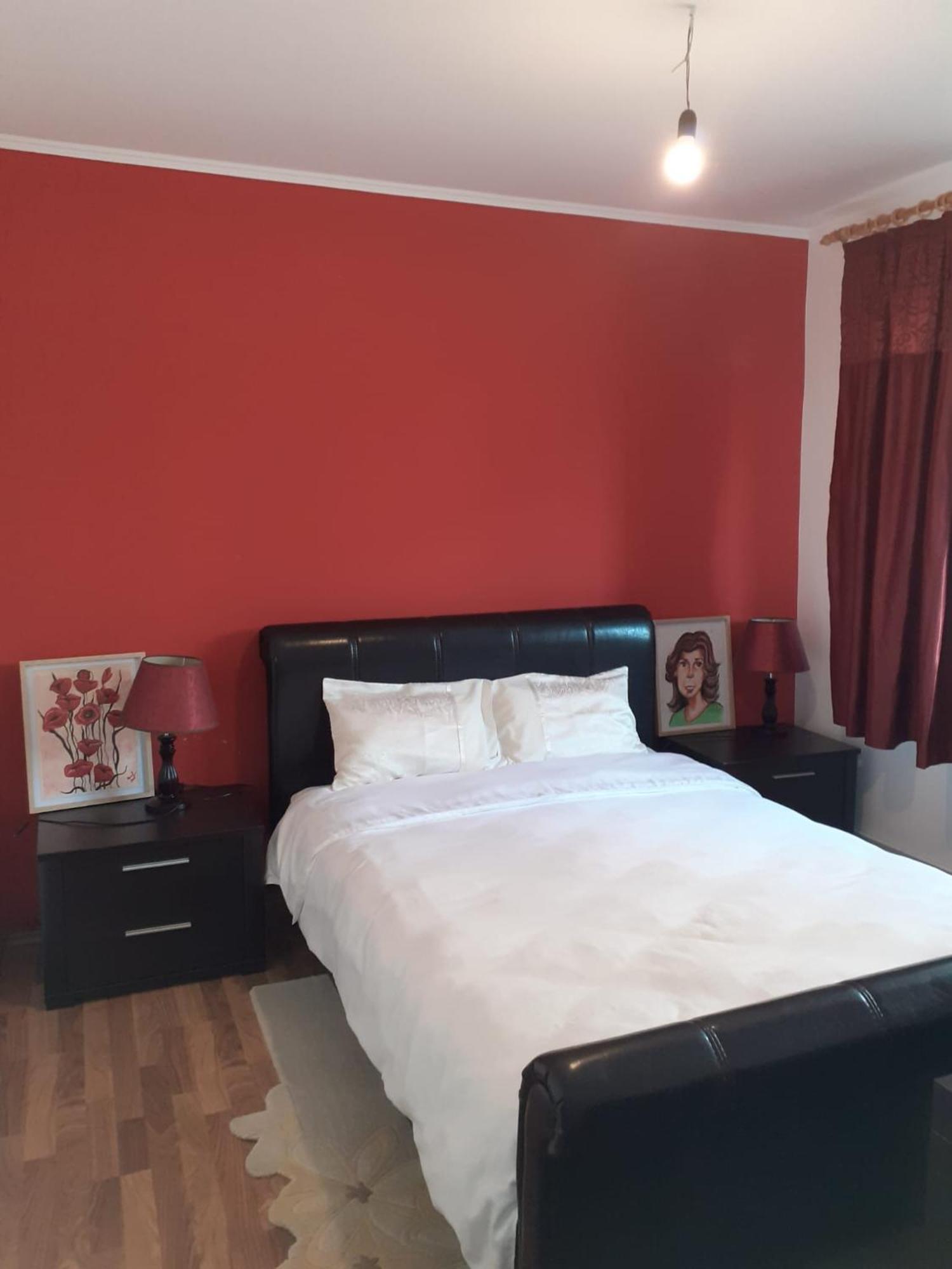 Apartament Cu 3 Camere La Poala Muntilor Fagaras Виктория Экстерьер фото