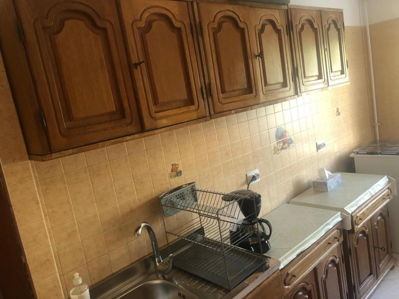 Apartament Cu 3 Camere La Poala Muntilor Fagaras Виктория Экстерьер фото