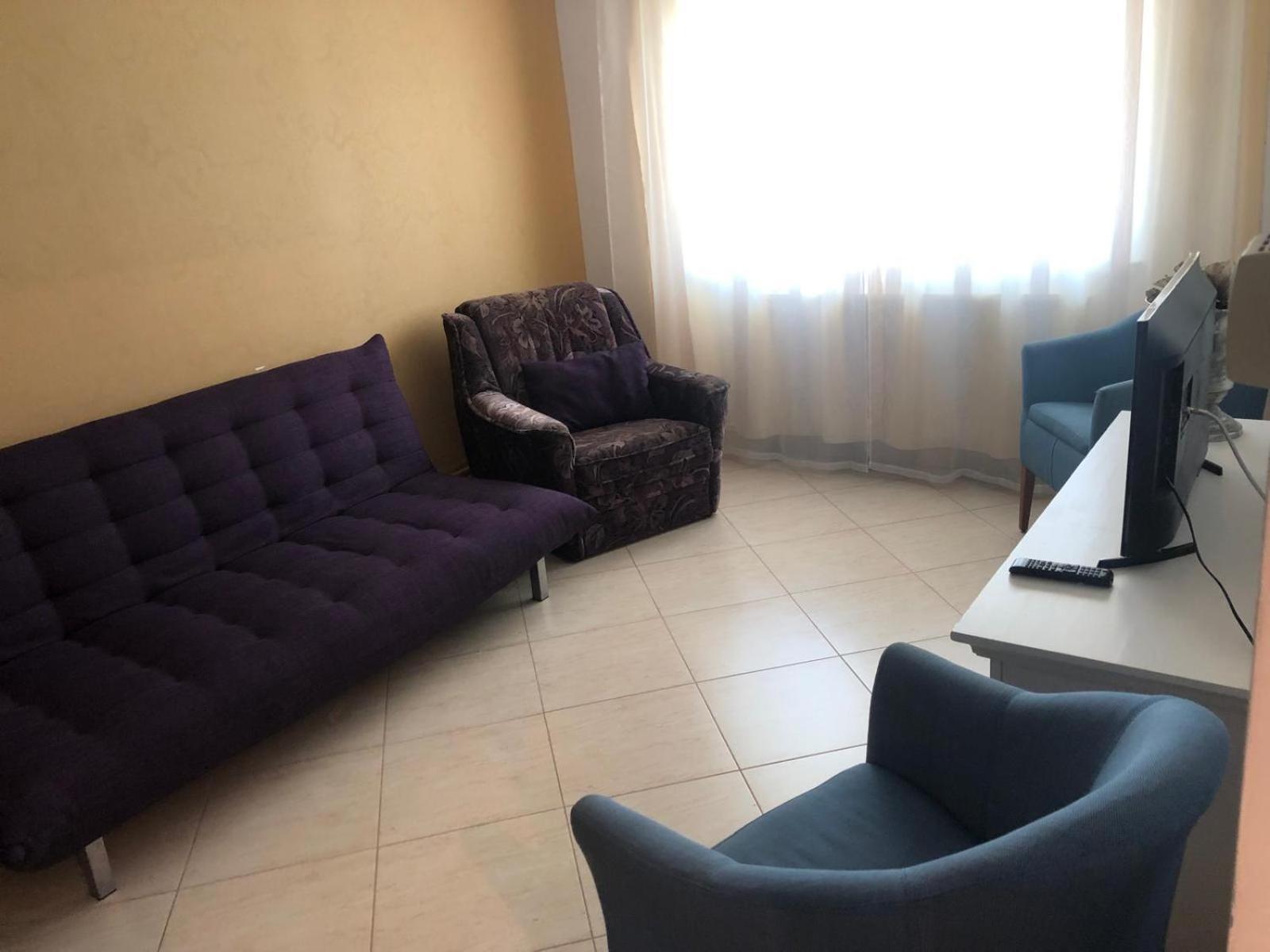 Apartament Cu 3 Camere La Poala Muntilor Fagaras Виктория Экстерьер фото